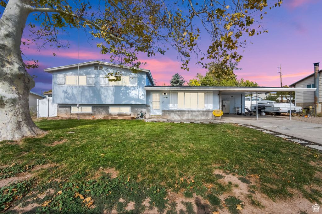 Photo of 1992 W AFTON CIR N, Layton, UT 84041 (MLS # 2119377)