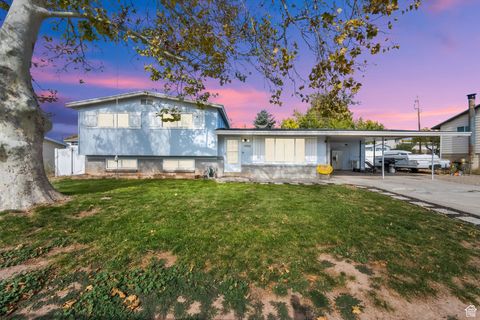 Photo of 1992 W AFTON CIR N, Layton, UT 84041 (MLS # 2119377) Photo of 1992 W AFTON CIR N, Layton, UT 84041 (MLS # 2119377)