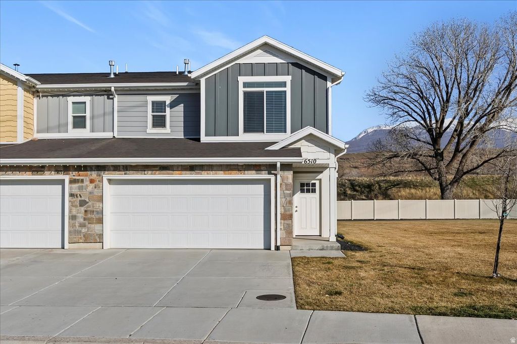 Photo of 6510 S ASPEN LN E, South Weber, UT 84405 (MLS # 2131479)