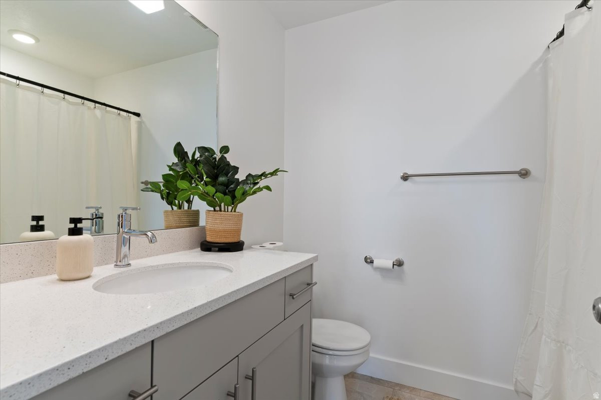 FREEDOM LANDING - Residential