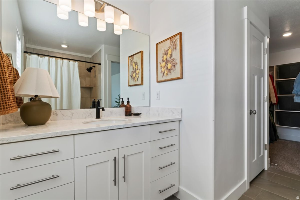 FREEDOM LANDING - Residential