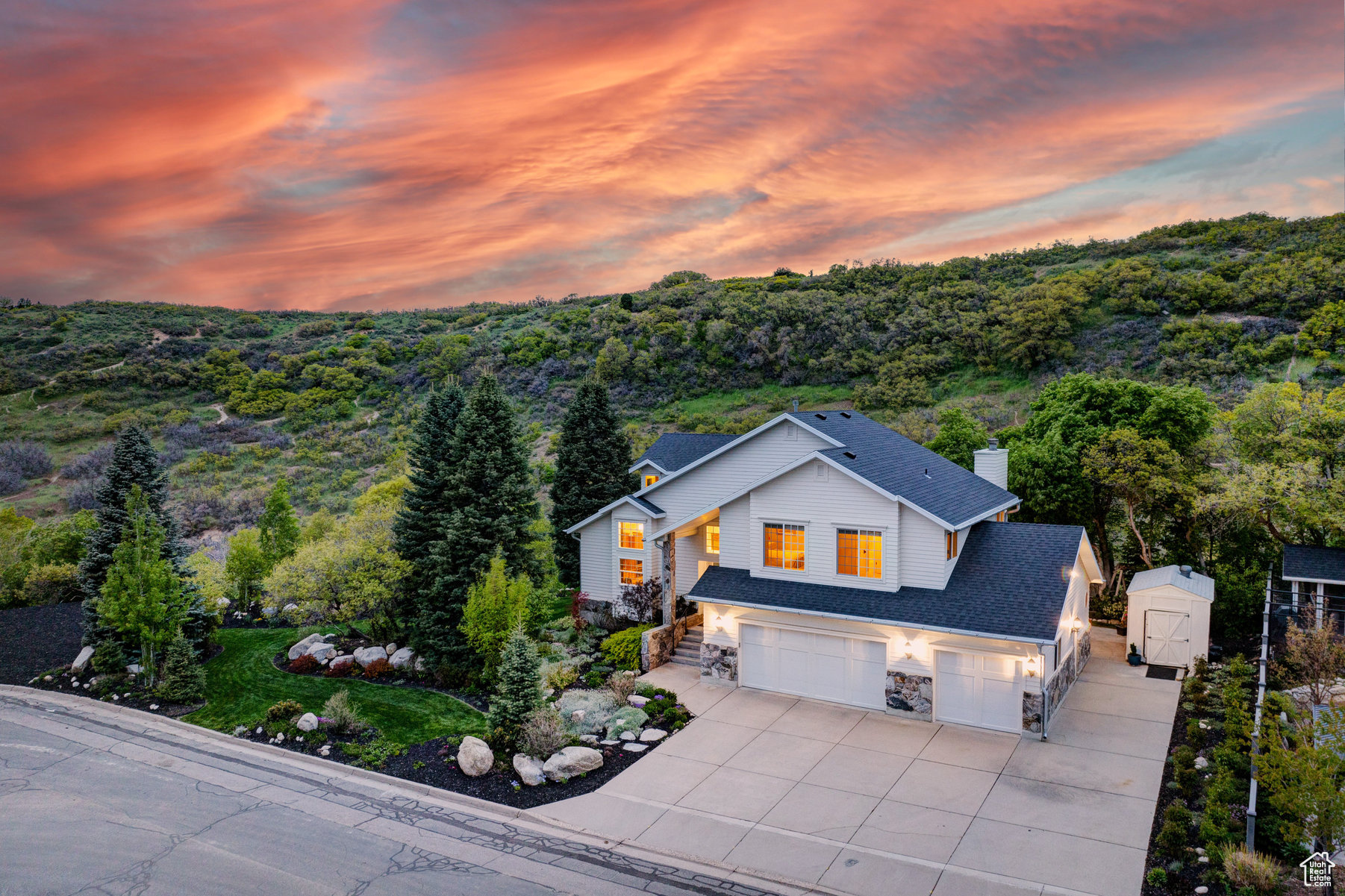 2949 E Dimple Dell Ln, Sandy, Utah image 2