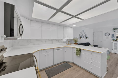 Tiny photo for 1493 W CORNERSTONE DR, South Jordan, UT 84095 (MLS # 2186741)