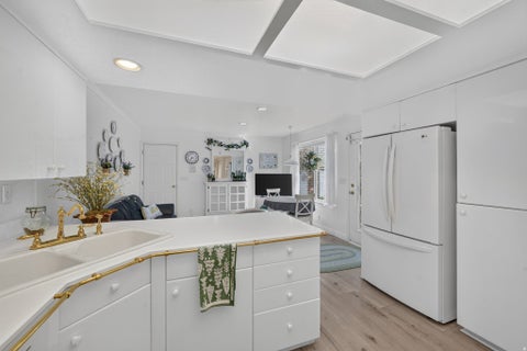 Tiny photo for 1493 W CORNERSTONE DR, South Jordan, UT 84095 (MLS # 2186741)
