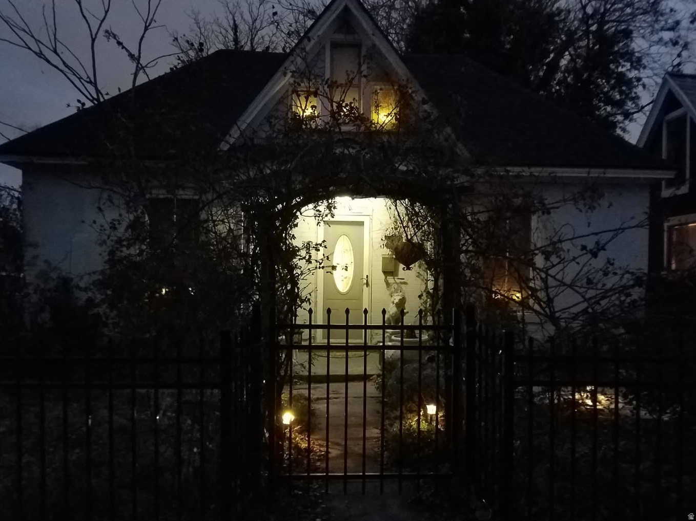 ALTA PLACE - Residential