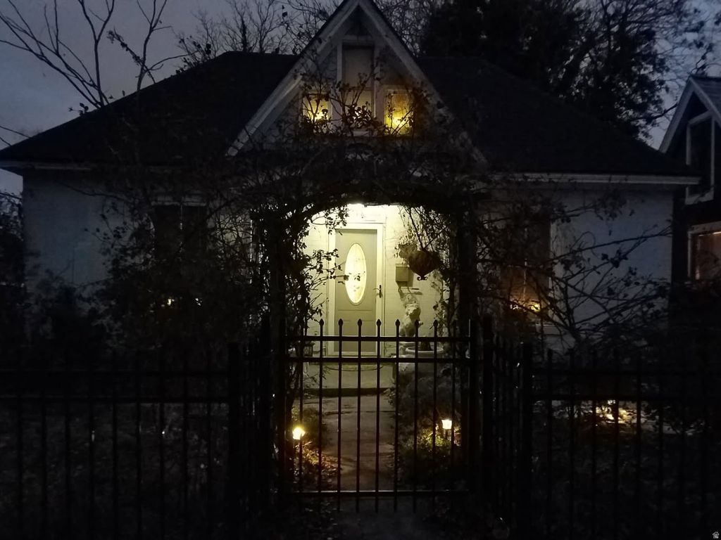 Photo of 1812 S PARK ST, Salt Lake City, UT 84105 (MLS # 2141477)