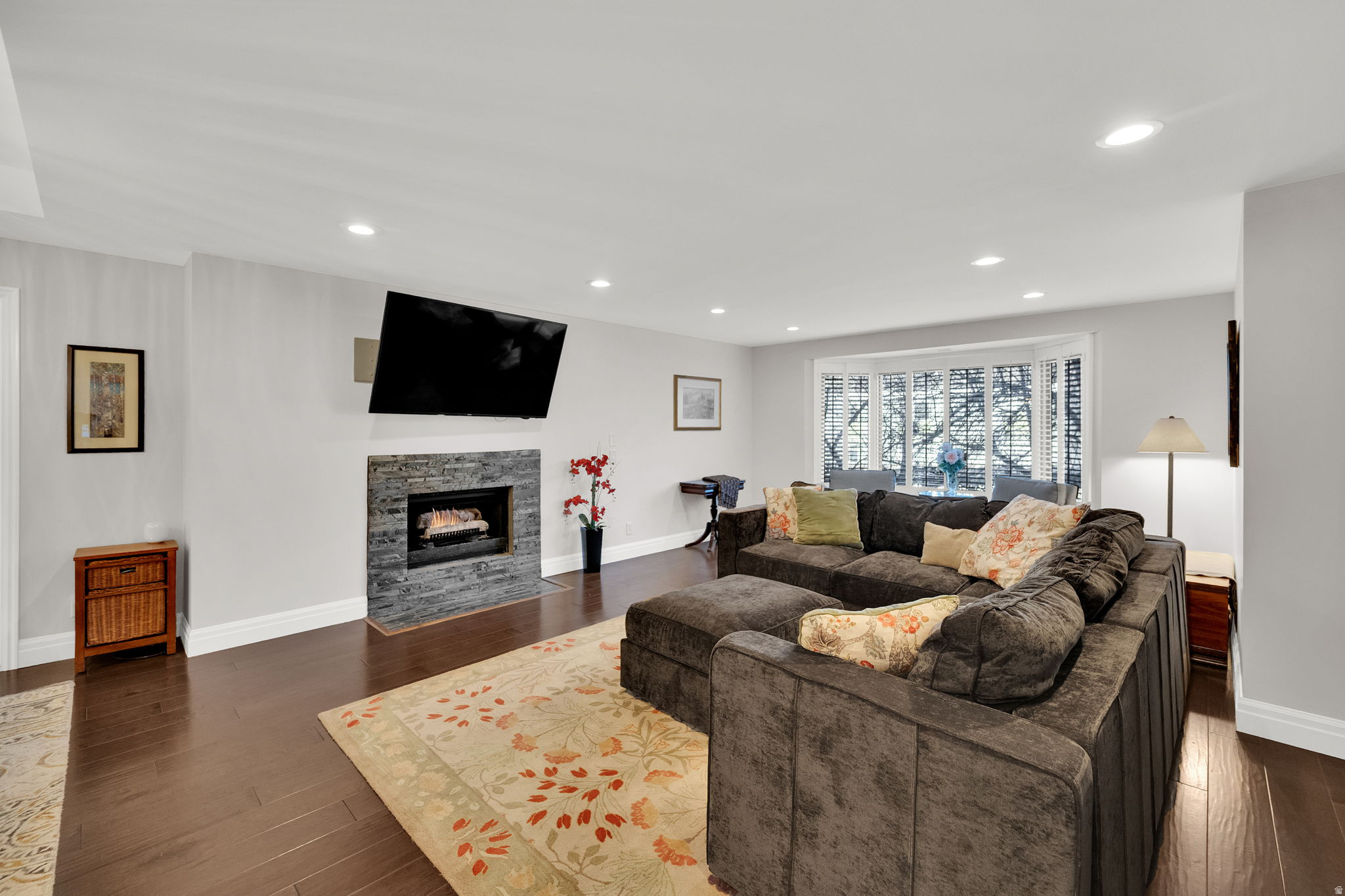 TERRACE FALLS - Residential