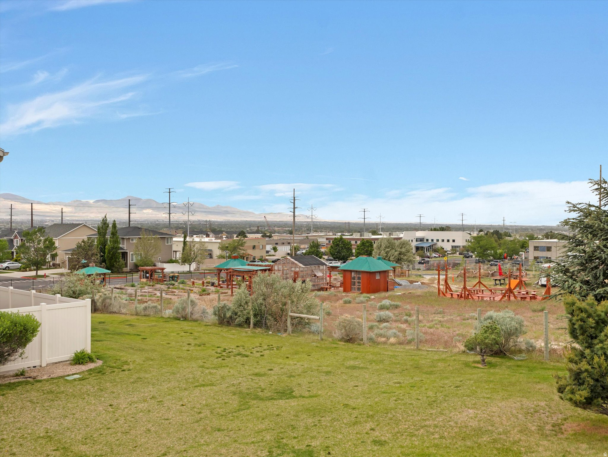 INDEPENDENCE AT THE POINT - Residential