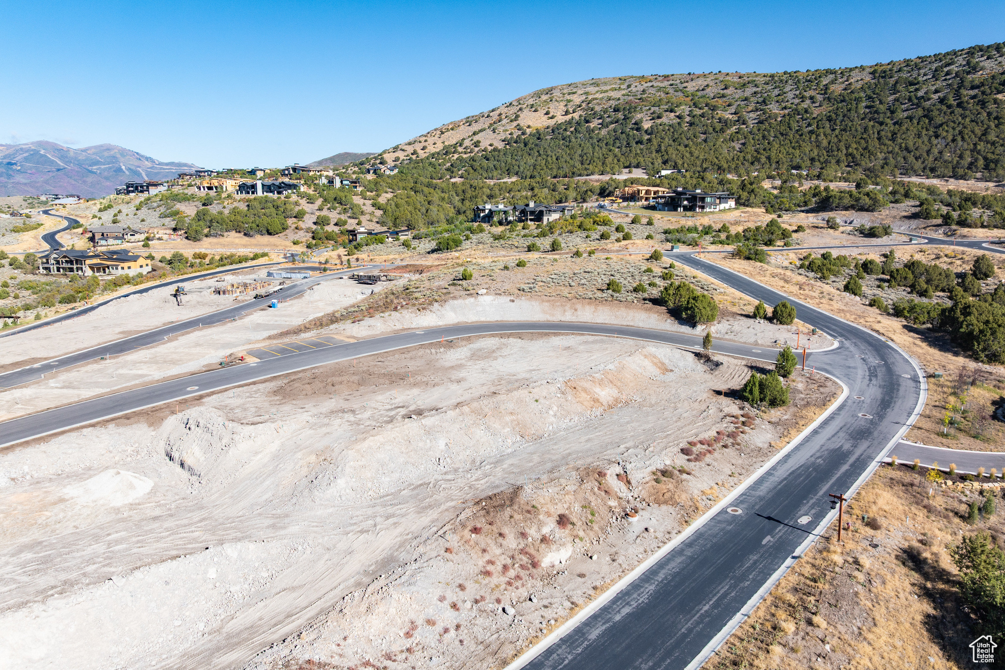 RED LEDGES - Residential