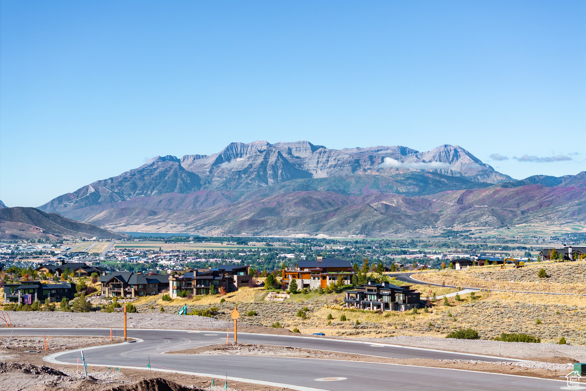 RED LEDGES - Residential