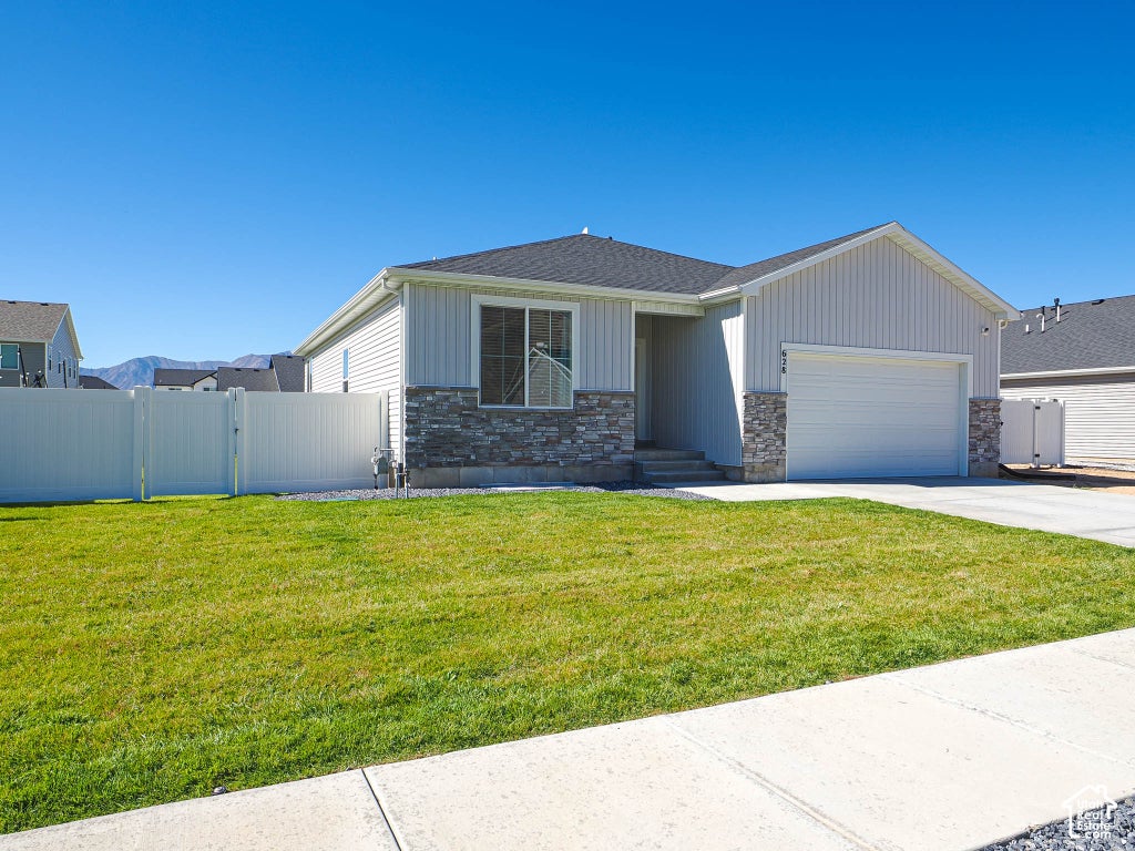 Photo of 628 S 770 E, Hyrum, UT 84319 (MLS # 2188507)
