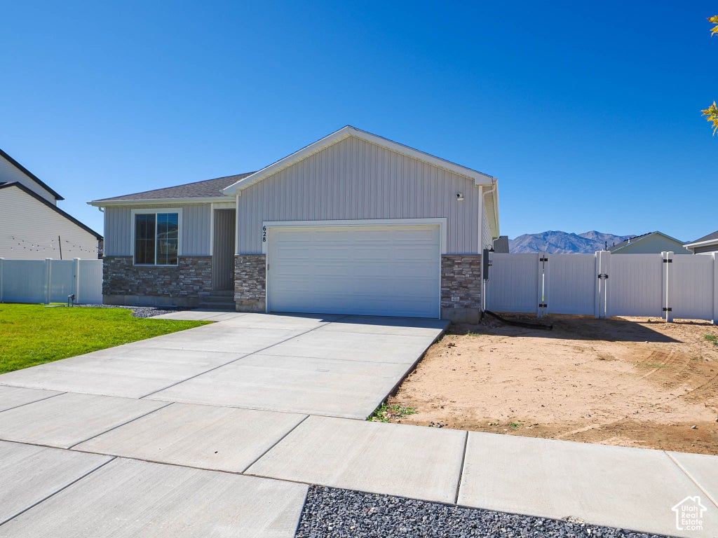 Photo of 628 S 770 E, Hyrum, UT 84319 (MLS # 2188507)