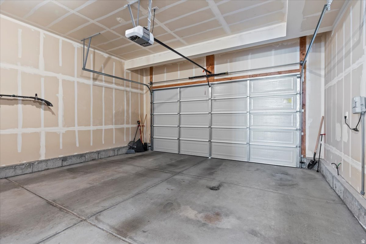 HOLBROOK FARMS - Residential