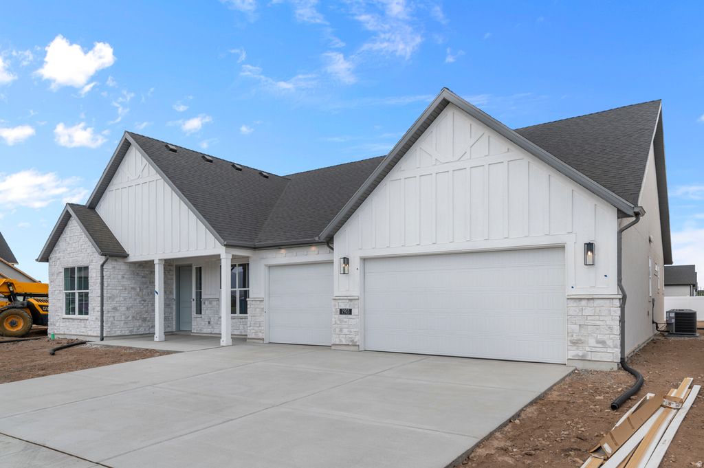 Photo of 1903 S 2425 W, West Haven, UT 84401 (MLS # 2140595)