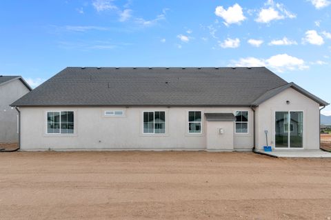 Tiny photo for 1903 S 2425 W, West Haven, UT 84401 (MLS # 2140595)