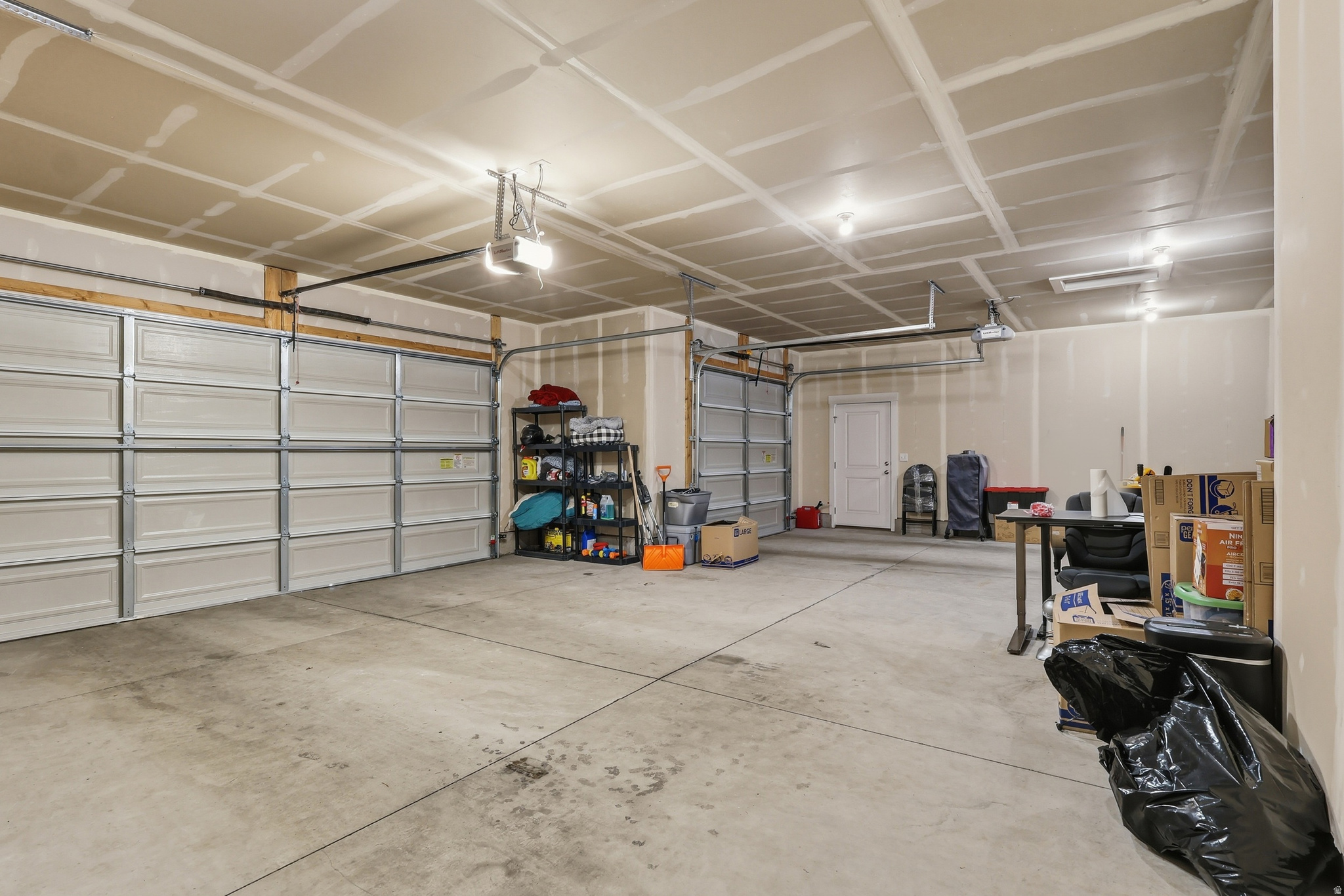 THE COVE - Residential