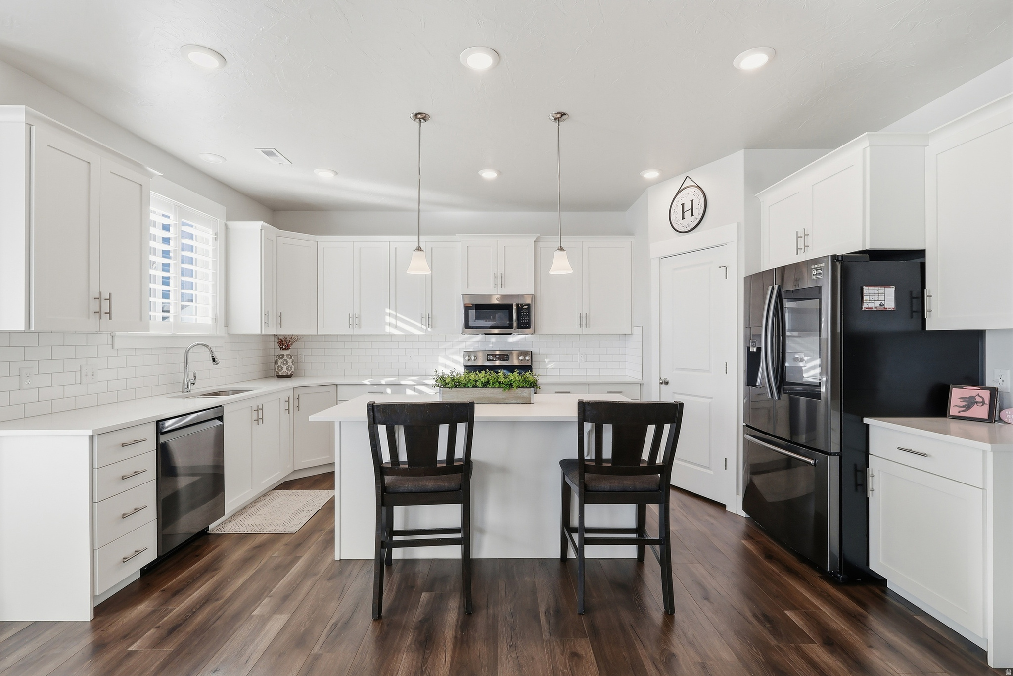 THE COVE - Residential