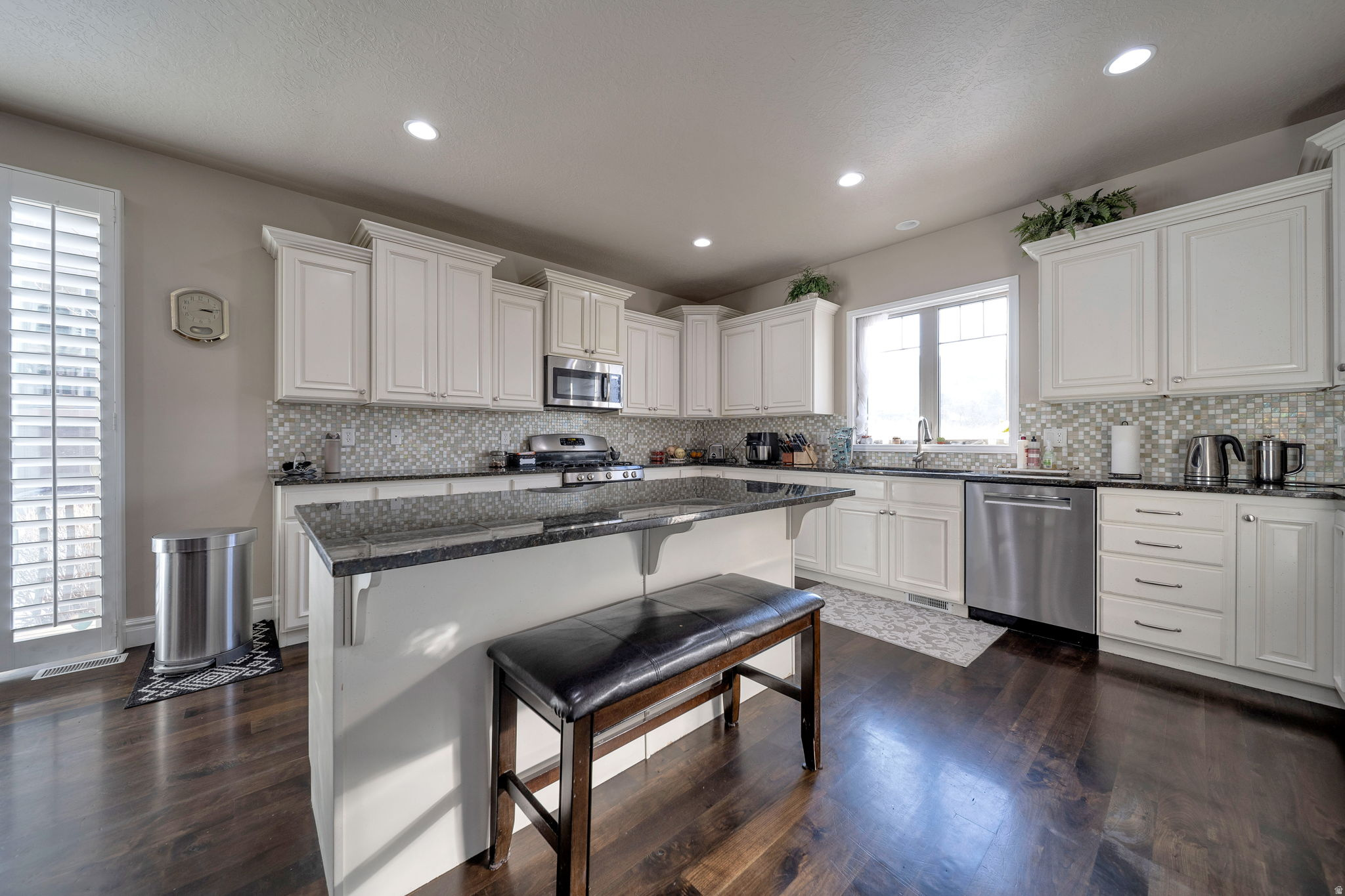 PEPPERWOOD CREEK - Residential Income