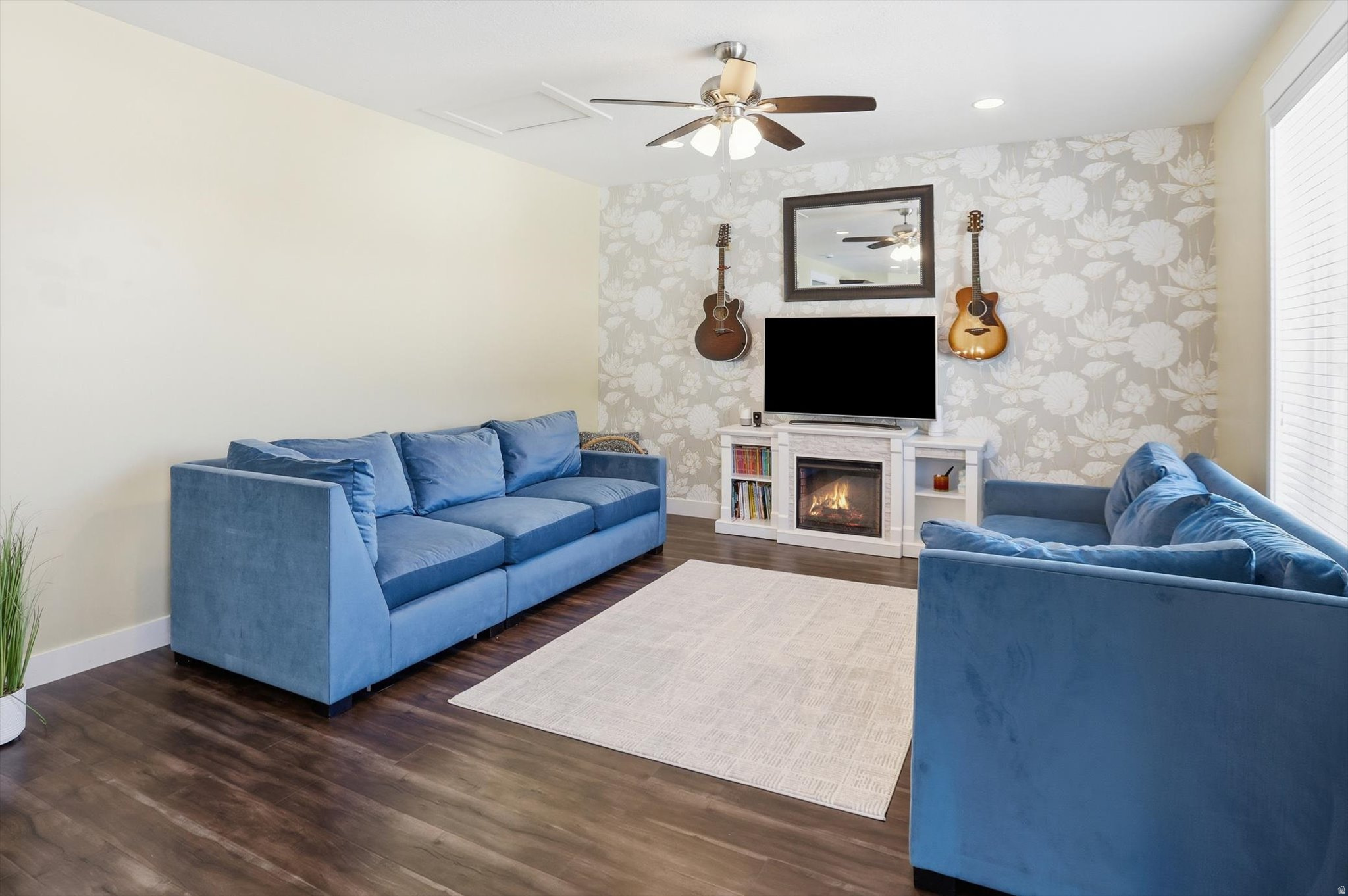 COTTAGES @ CHERRY LN - Residential