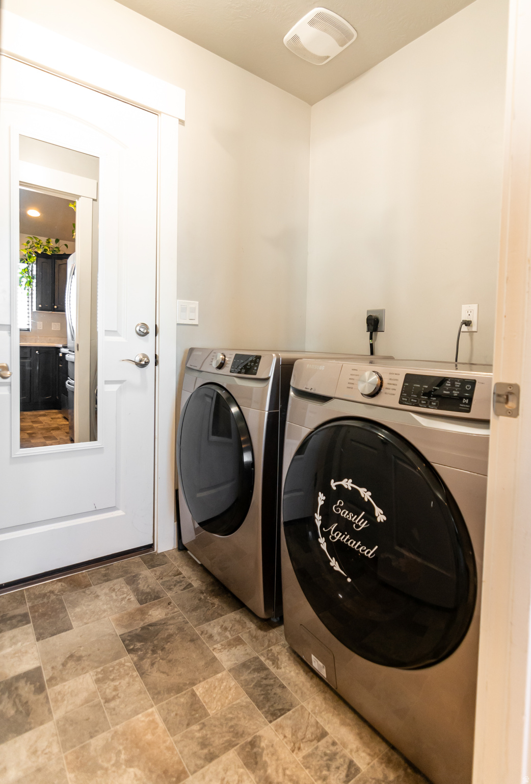 WELLS CROSSING - Residential