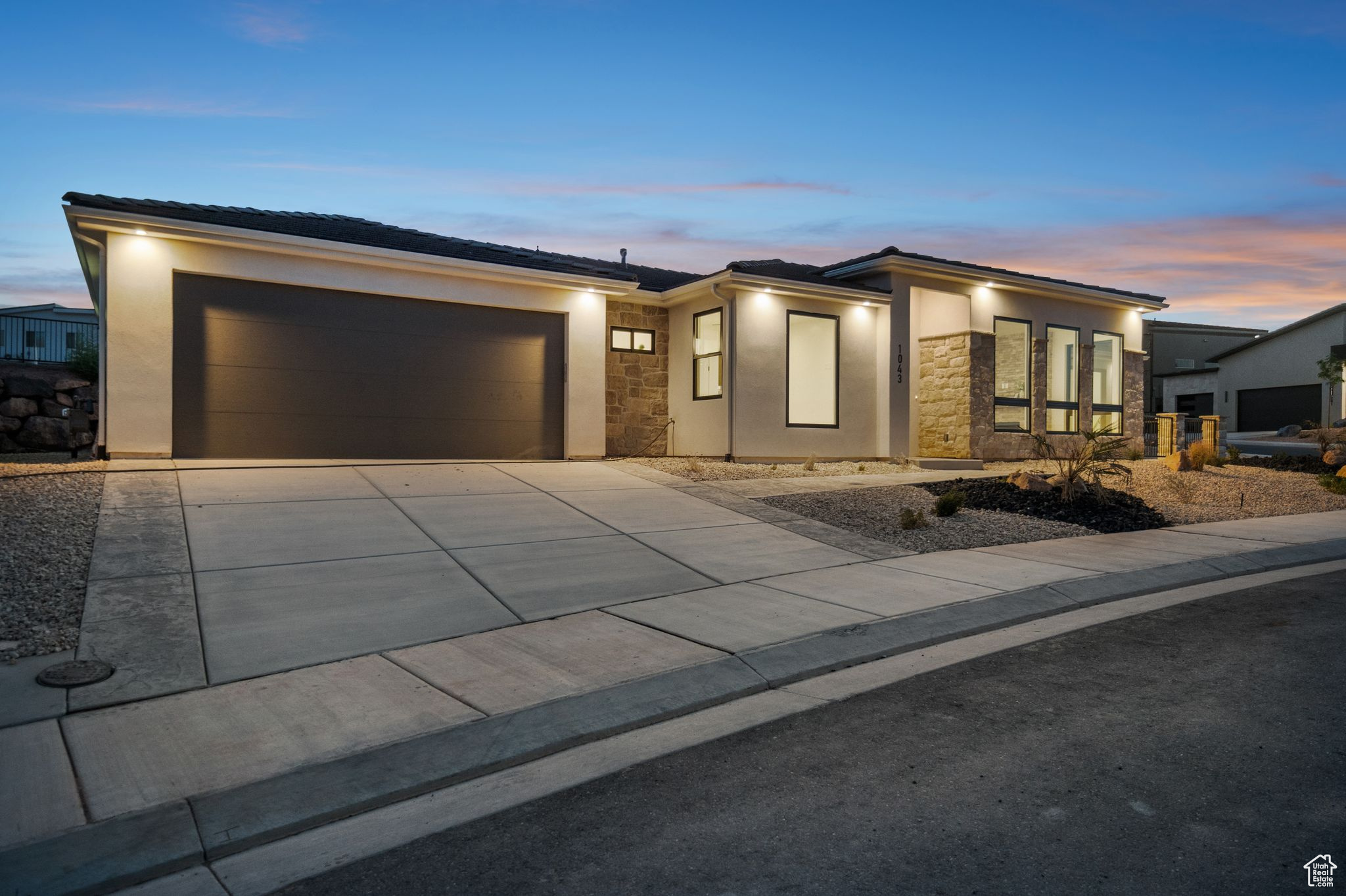 FALCON RIDGE PH 4 - Residential