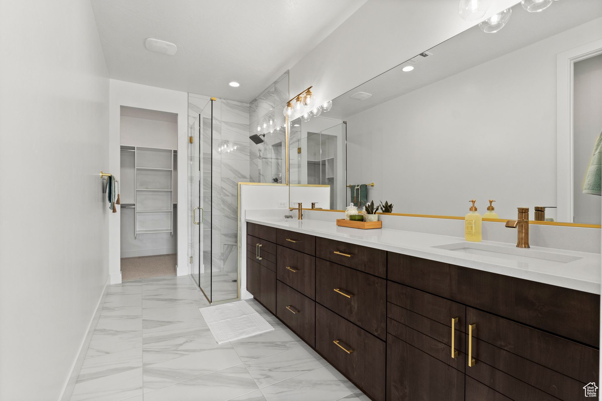 FALCON RIDGE PH 4 - Residential