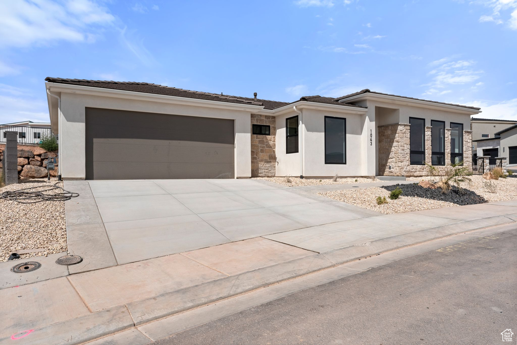 FALCON RIDGE PH 4 - Residential