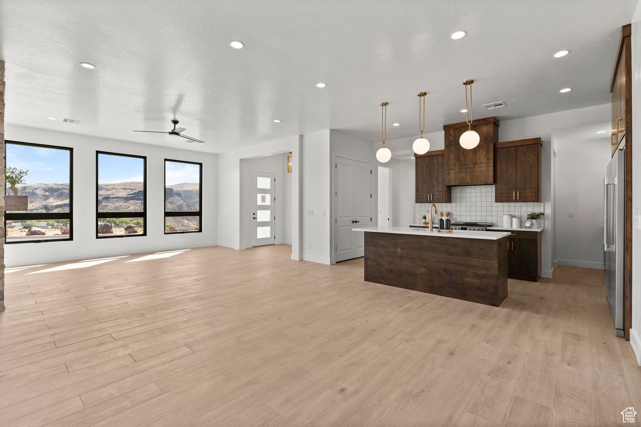 FALCON RIDGE PH 4 - Residential