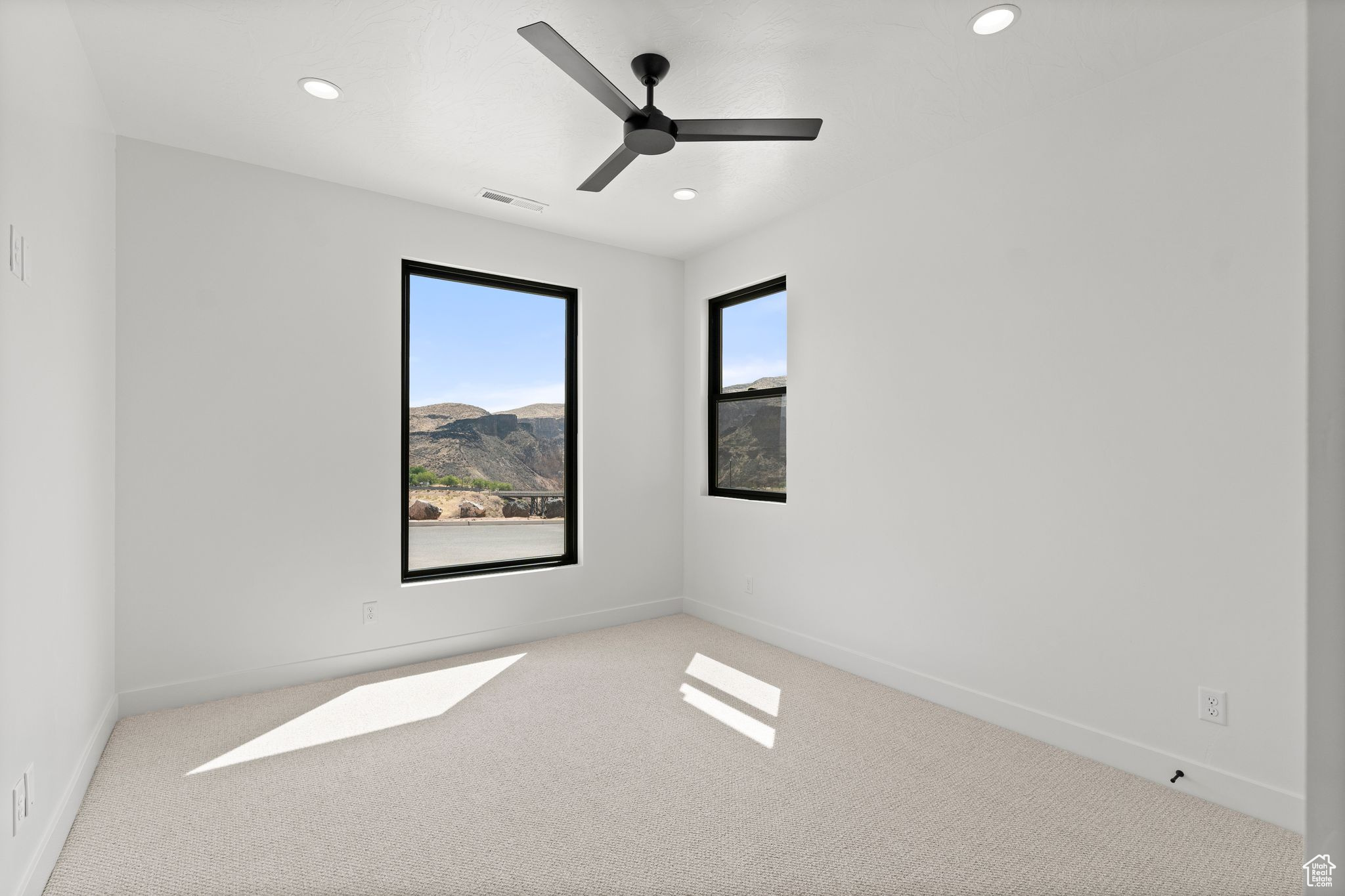 FALCON RIDGE PH 4 - Residential