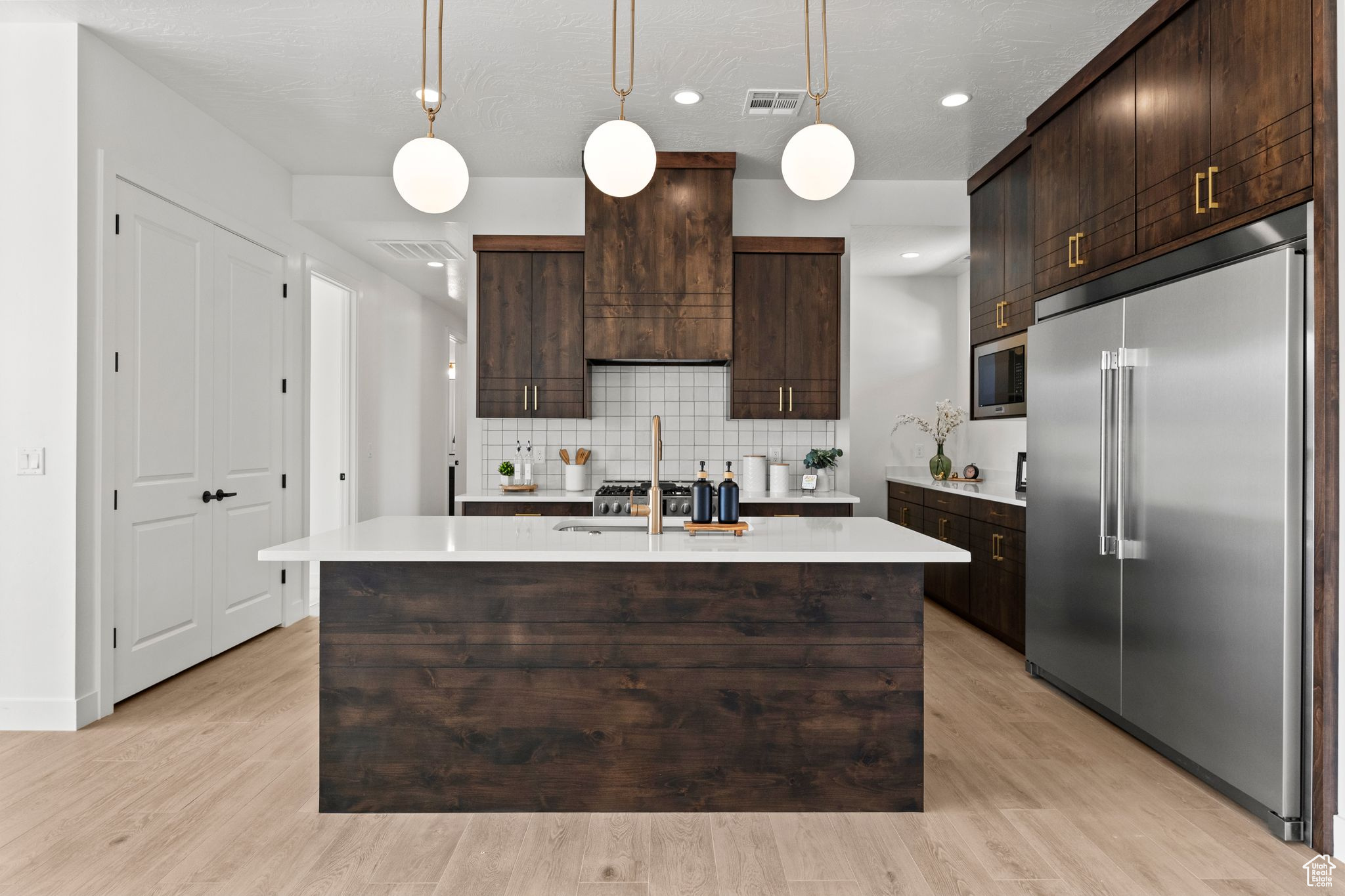 FALCON RIDGE PH 4 - Residential