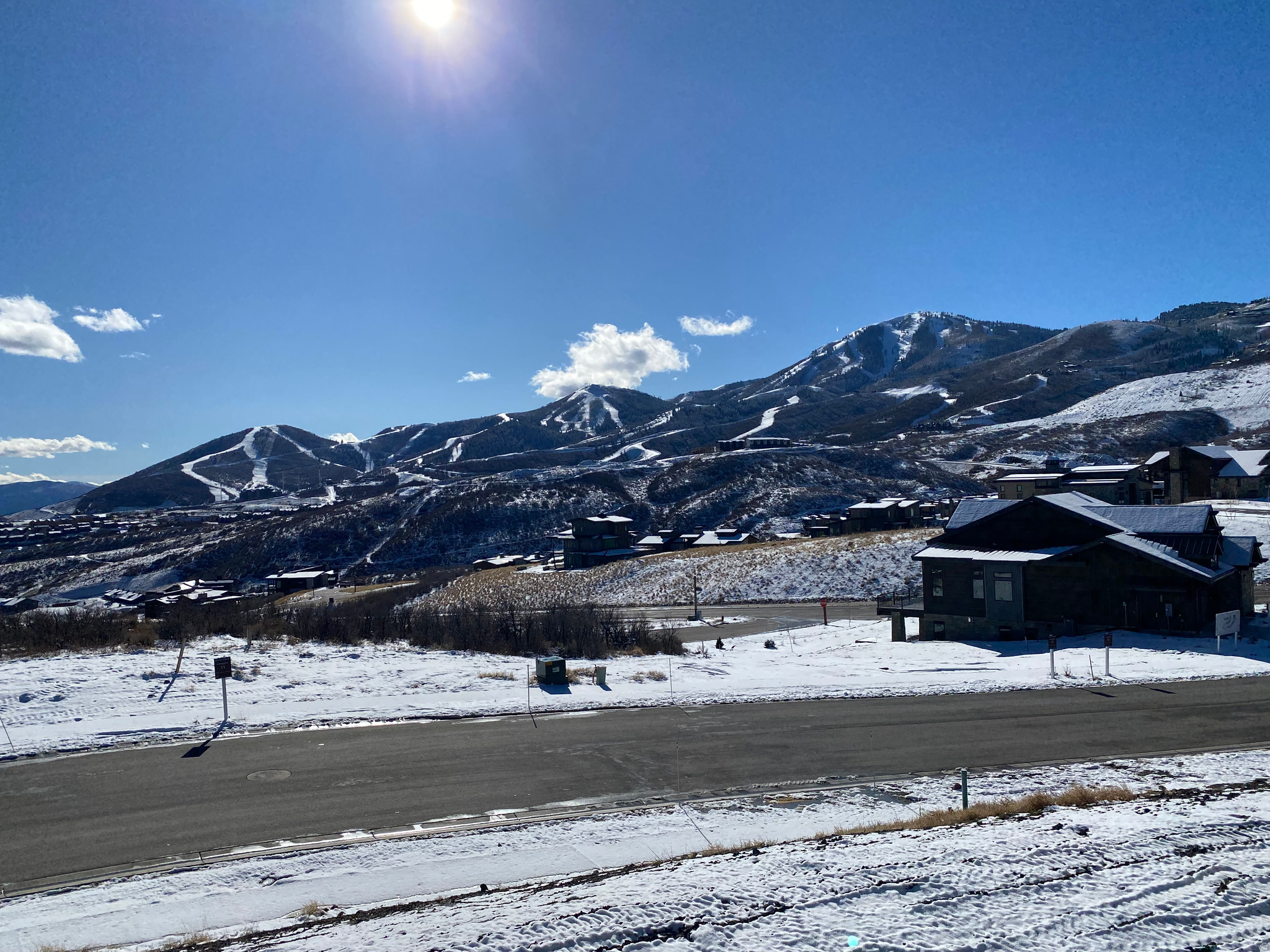 AMANTI LAGO - Residential