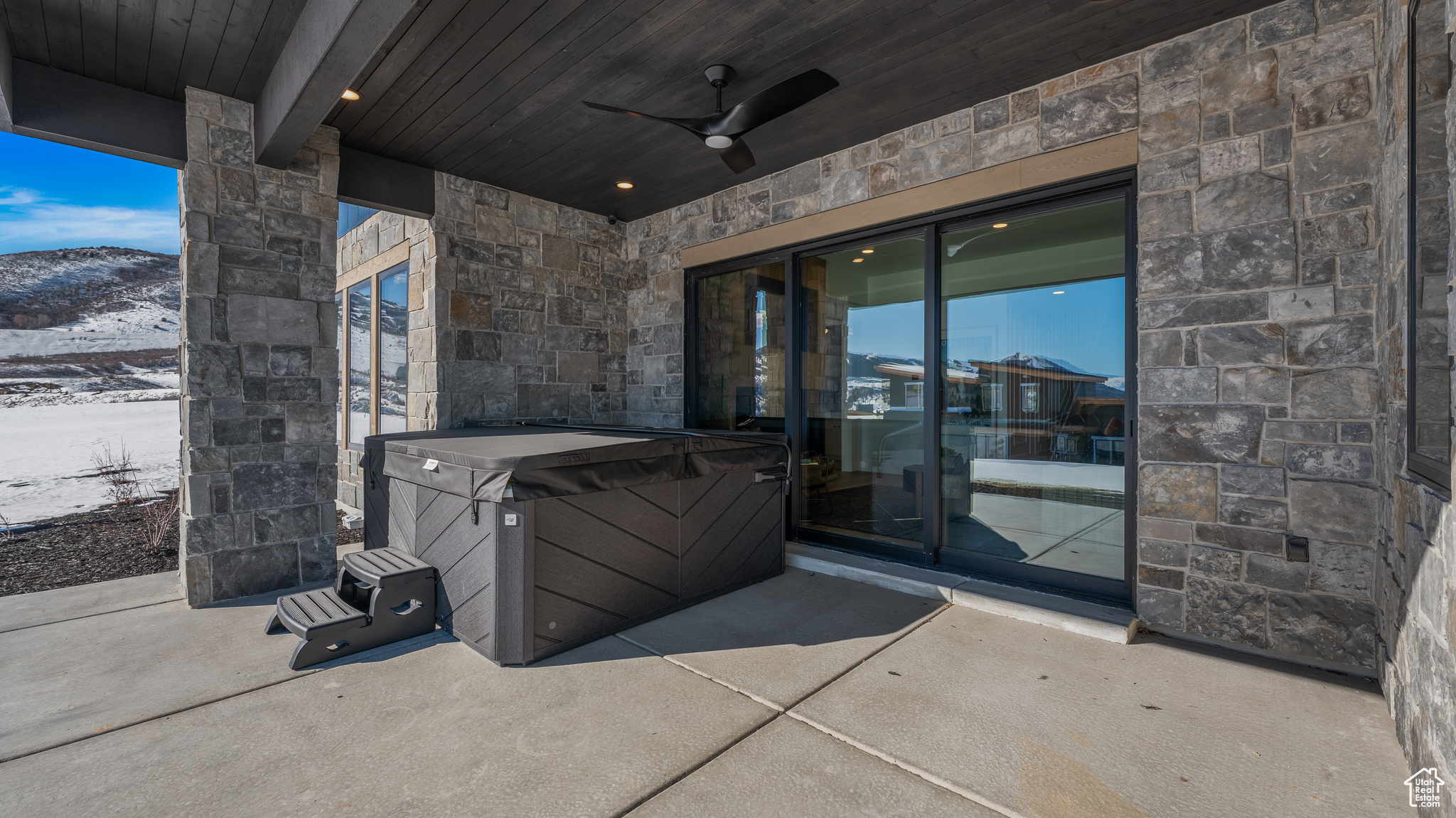 AMANTI LAGO - Residential