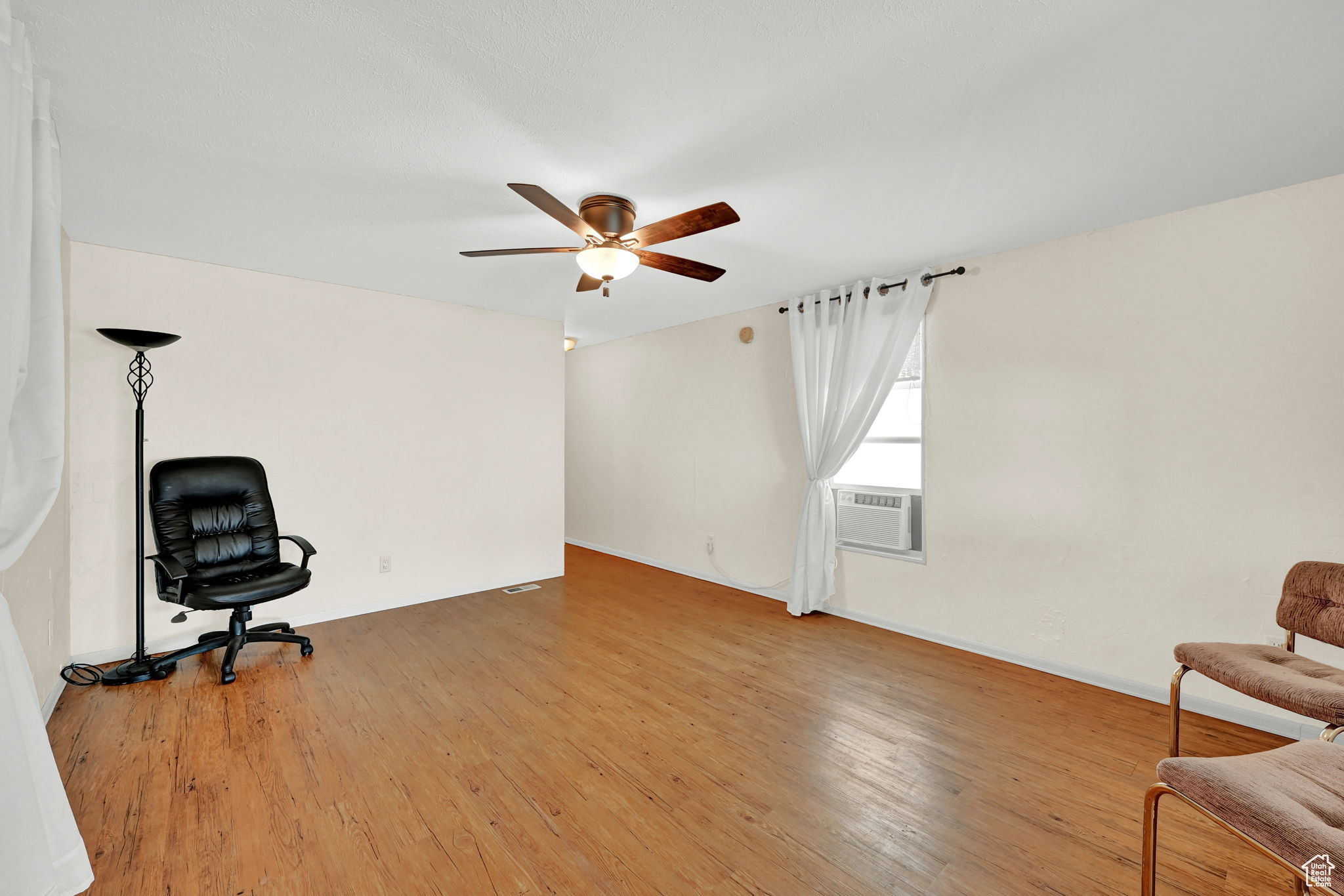 West Haven, Utah 84401, United States, 2 Bedrooms Bedrooms, ,1 BathroomBathrooms,Residential,Active,45523