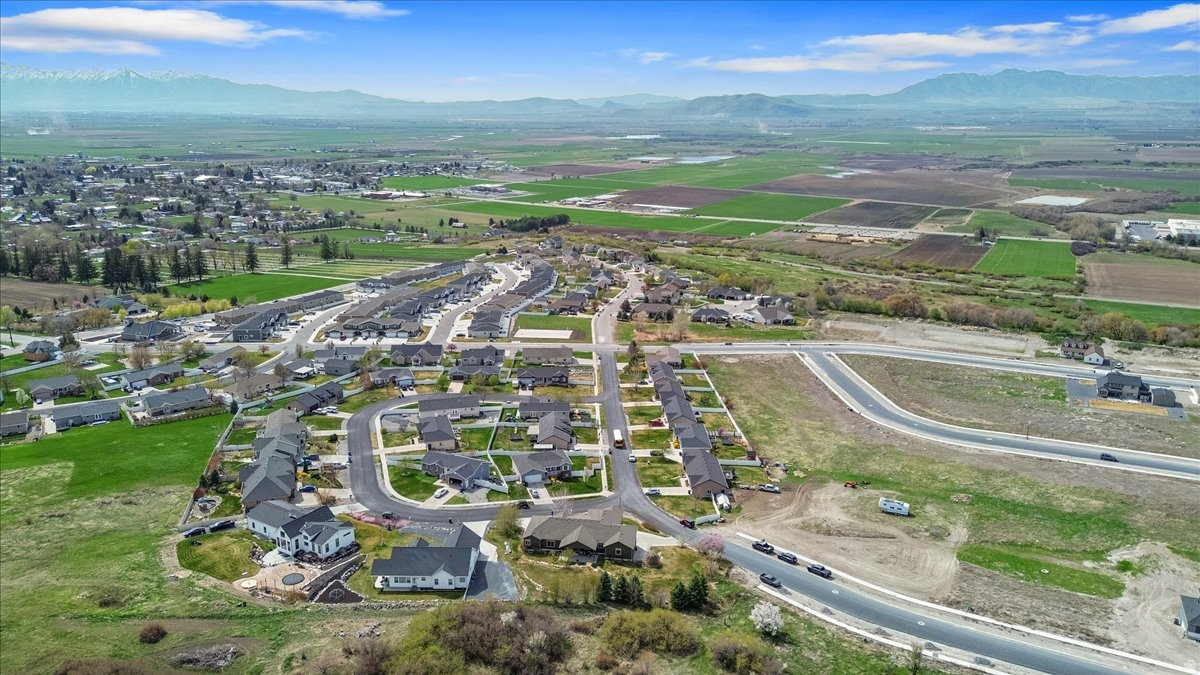 CHERRY CREEK HEIGHTS - Residential