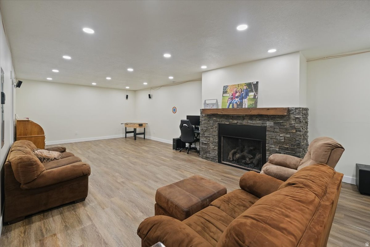 CHERRY CREEK HEIGHTS - Residential