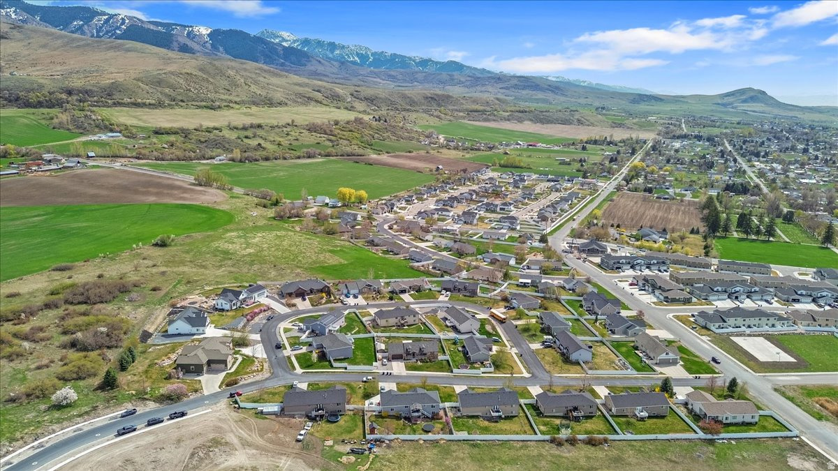 CHERRY CREEK HEIGHTS - Residential