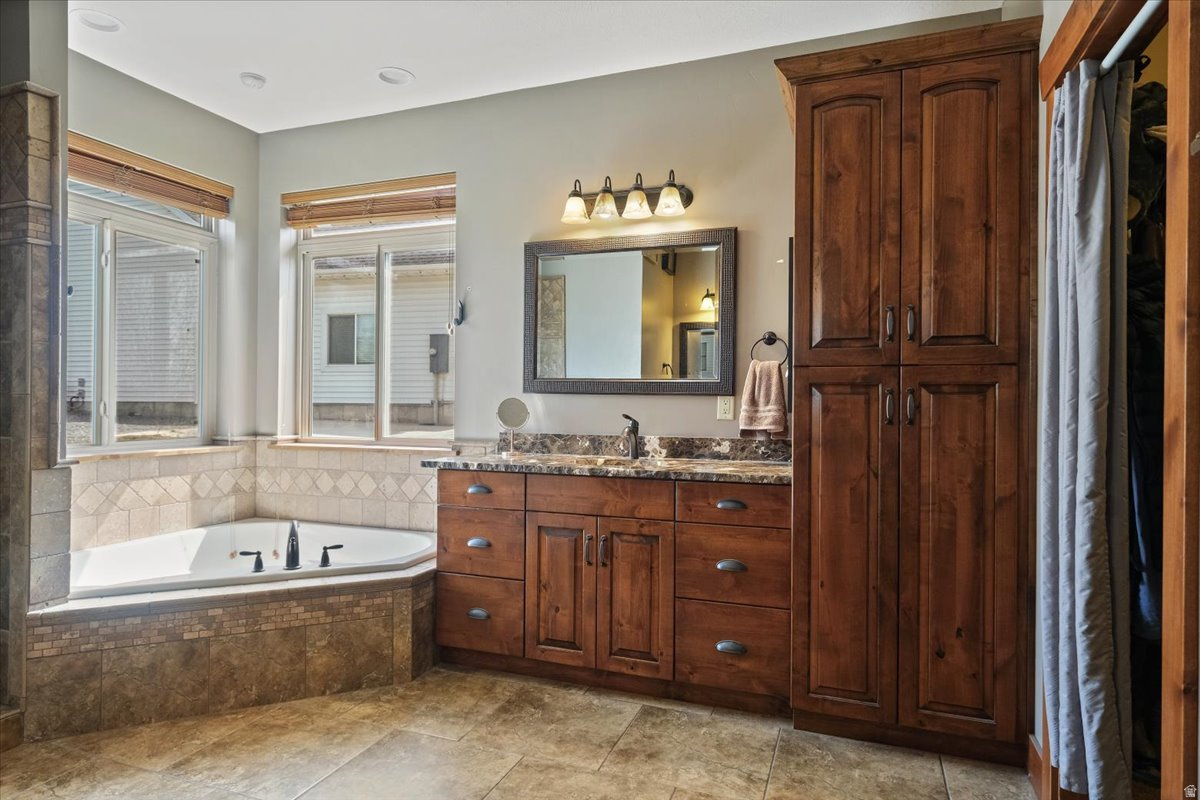 CHERRY CREEK HEIGHTS - Residential