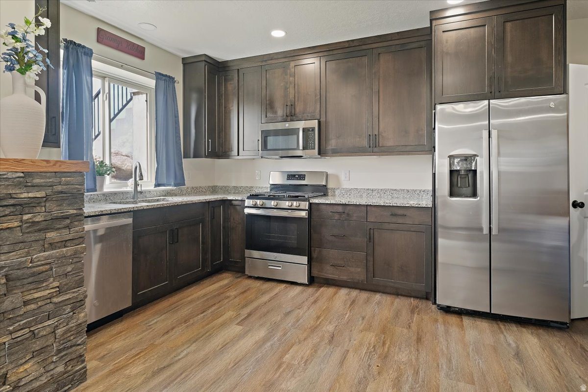 CHERRY CREEK HEIGHTS - Residential