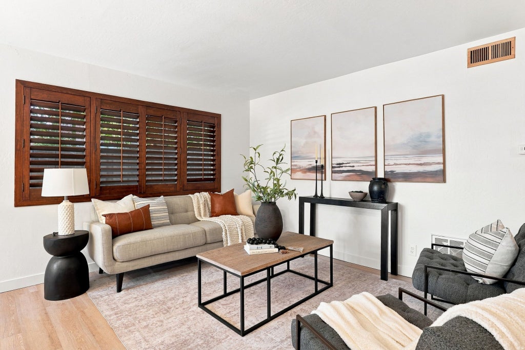 Photo of 131 S 1000 E #10, Salt Lake City, UT 84102 (MLS # 2184689)