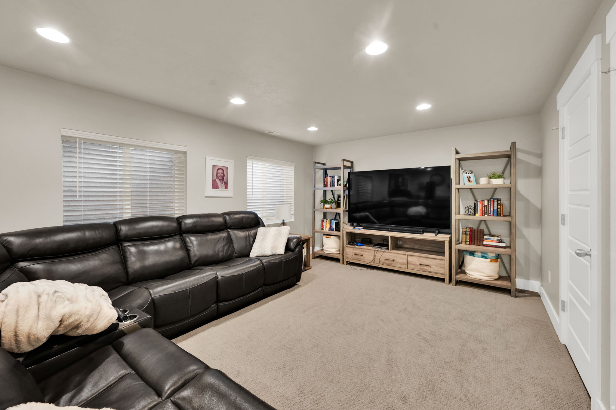 MOUNTAIN VIEW EST602 - Residential