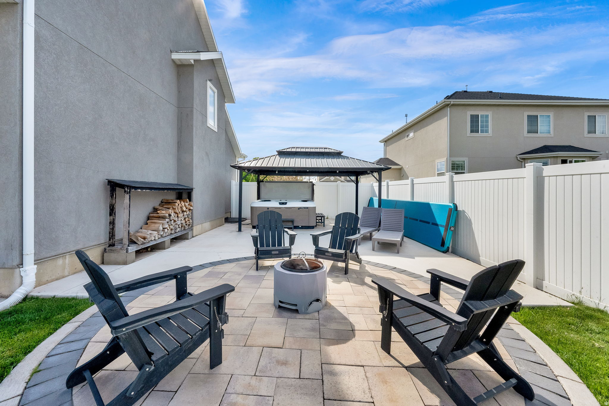 MOUNTAIN VIEW EST602 - Residential