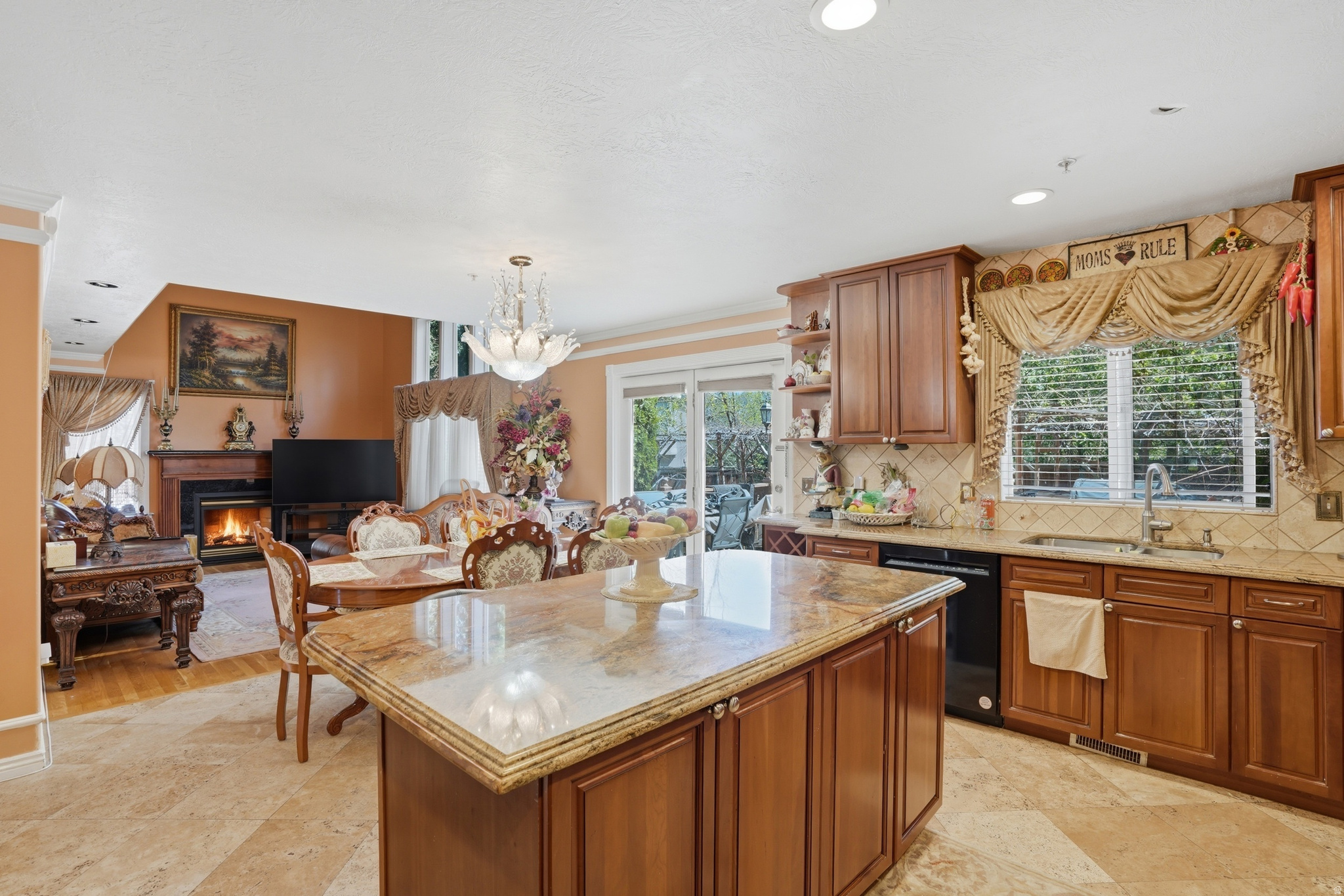 SUNCREST - Residential