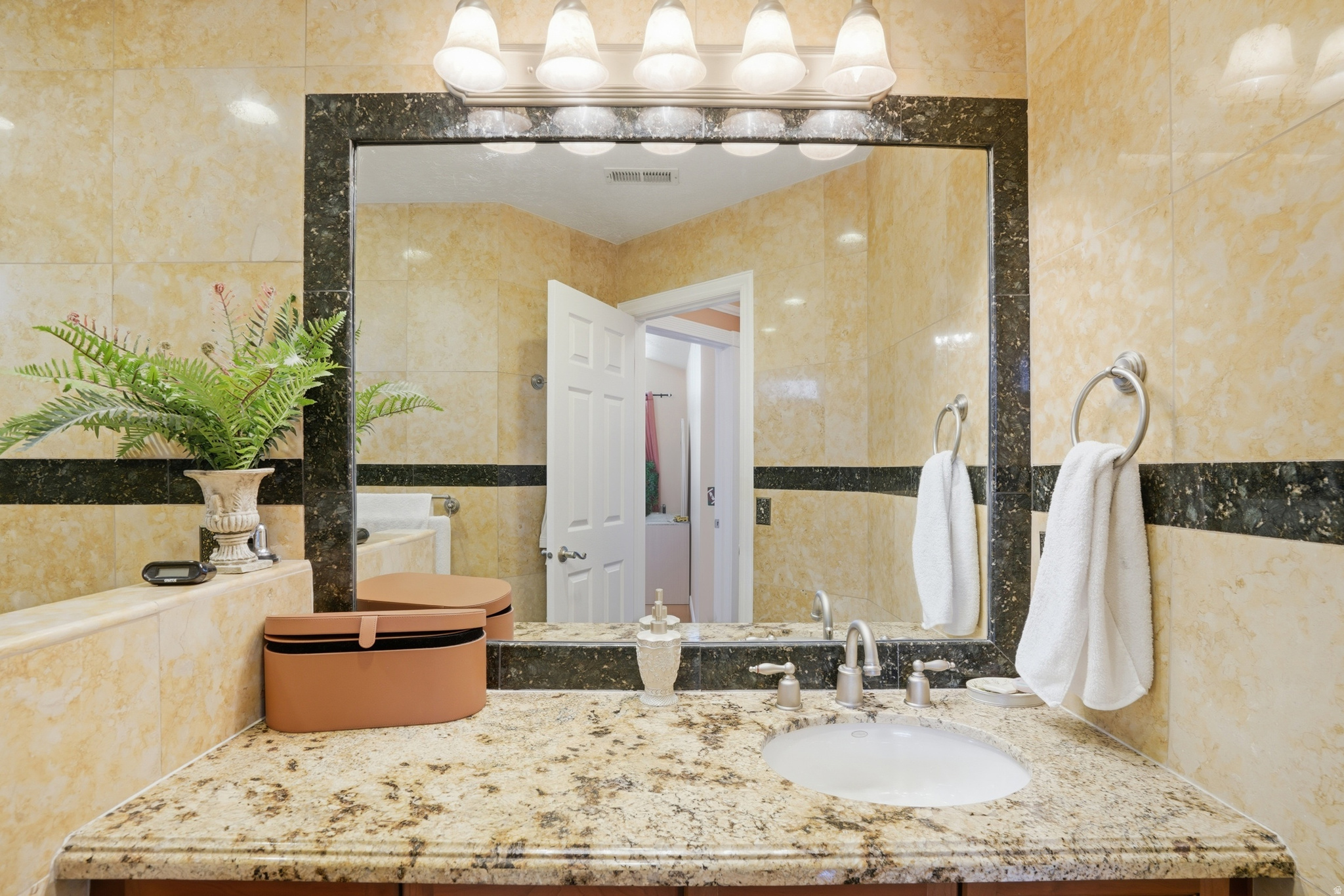 SUNCREST - Residential