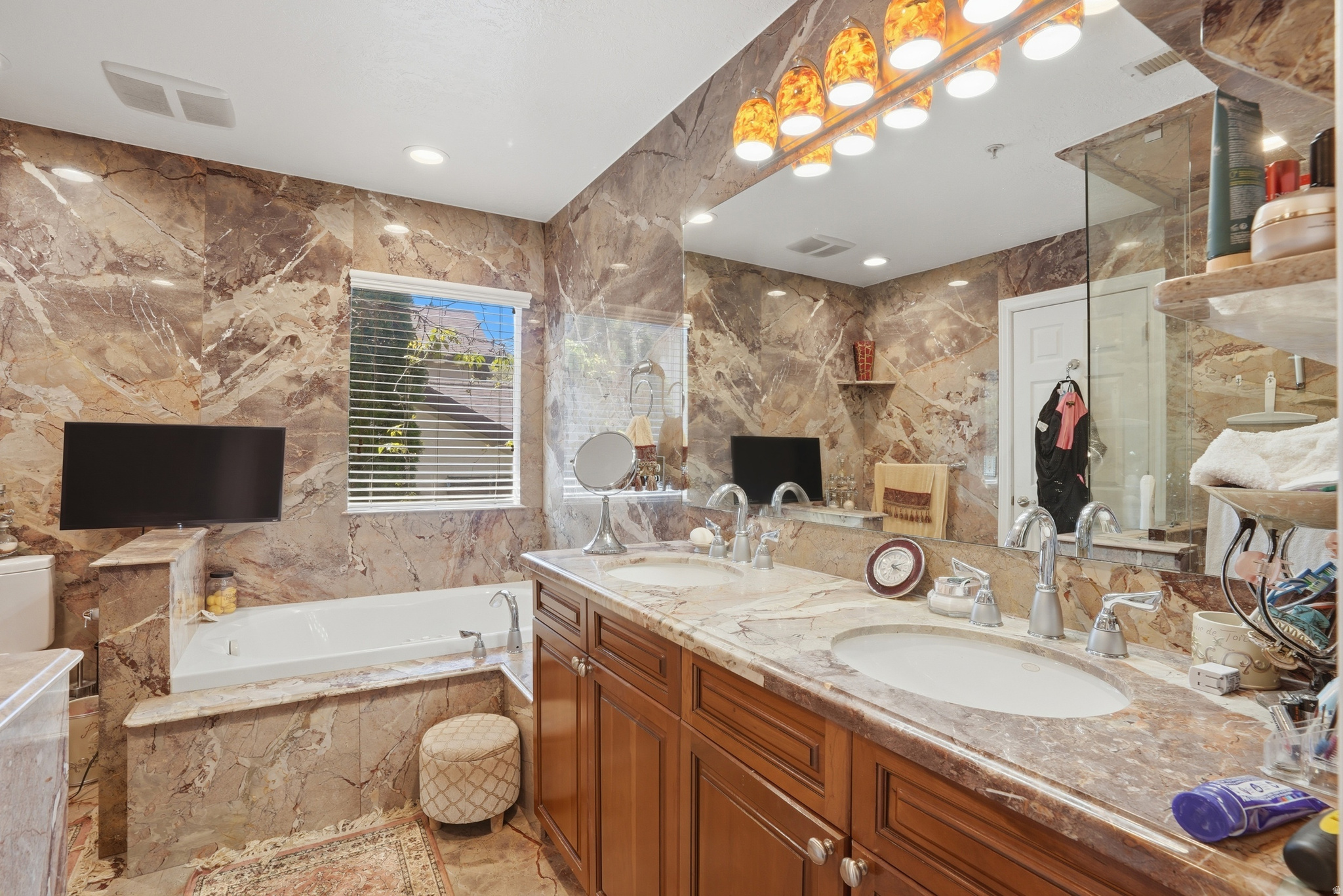 SUNCREST - Residential