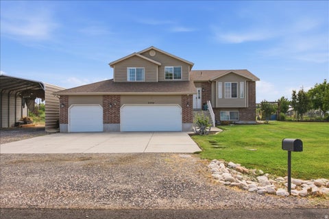 Photo of 5594 S 6950 W, Hooper, UT 84315 (MLS # 2175114)