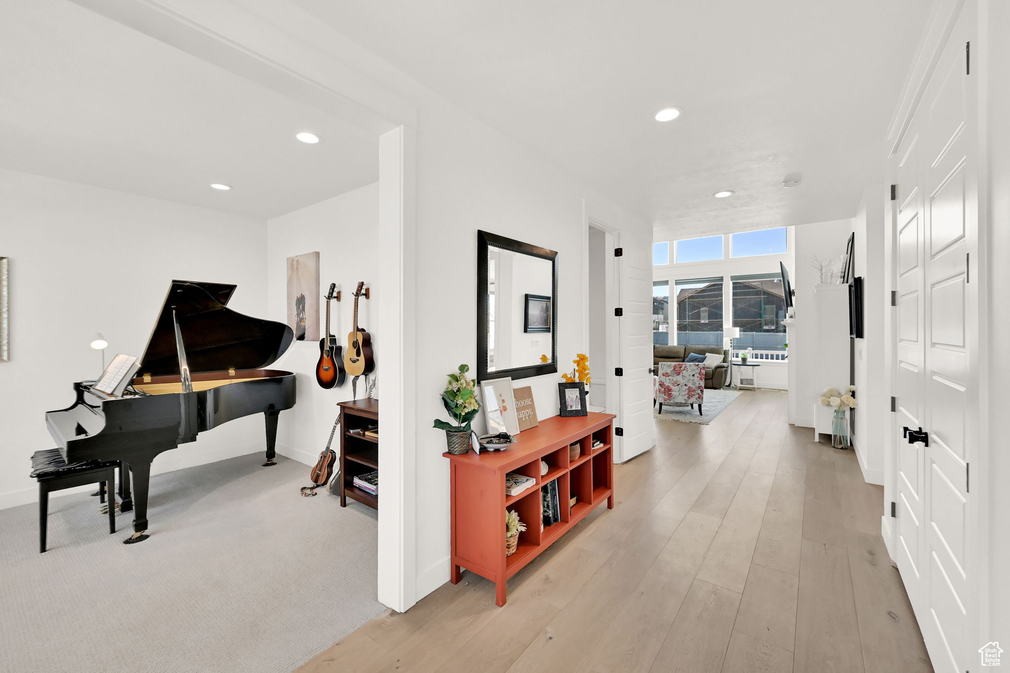 BEACON POINTE - Residential Lease
