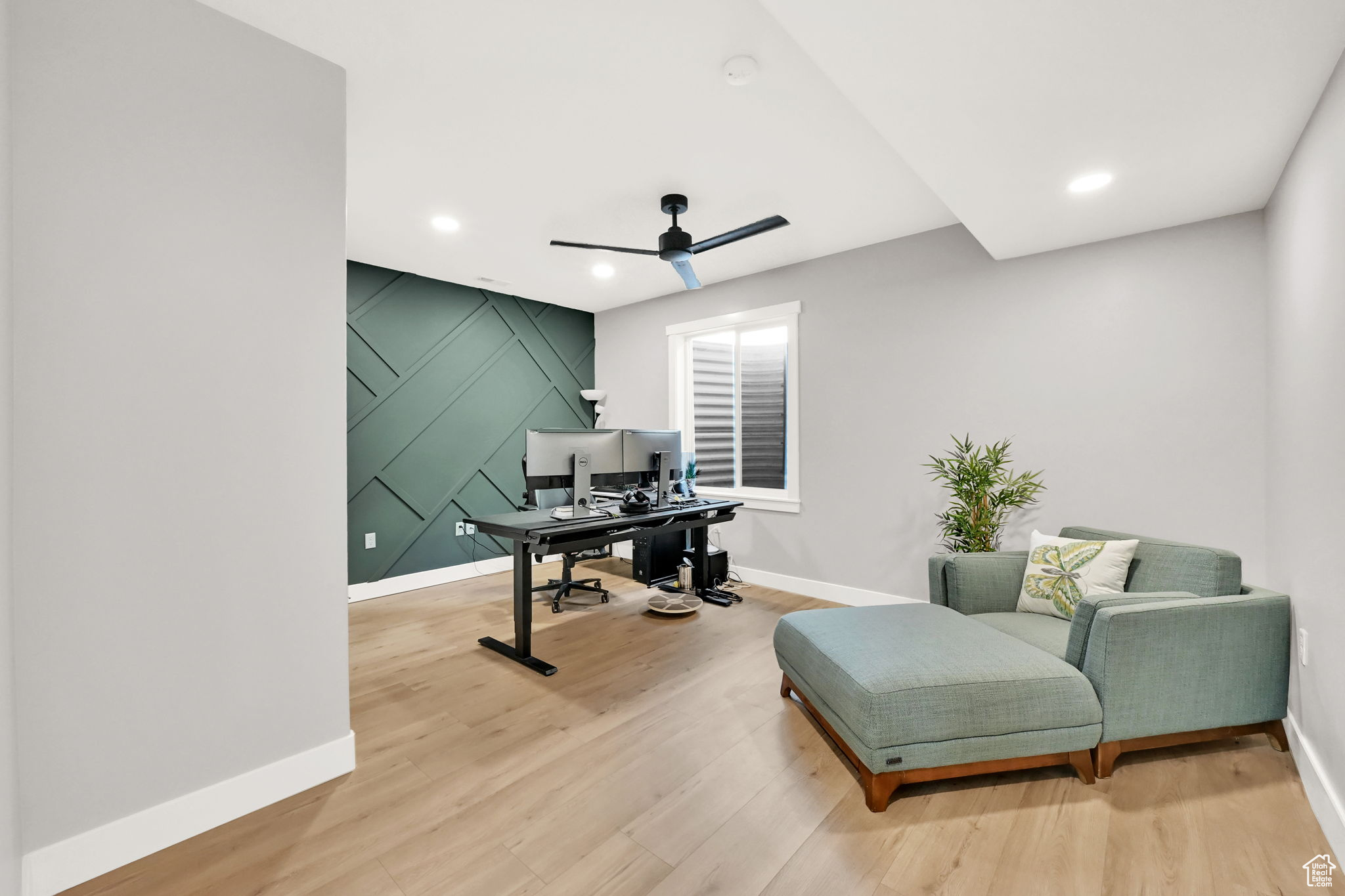 BEACON POINTE - Residential Lease
