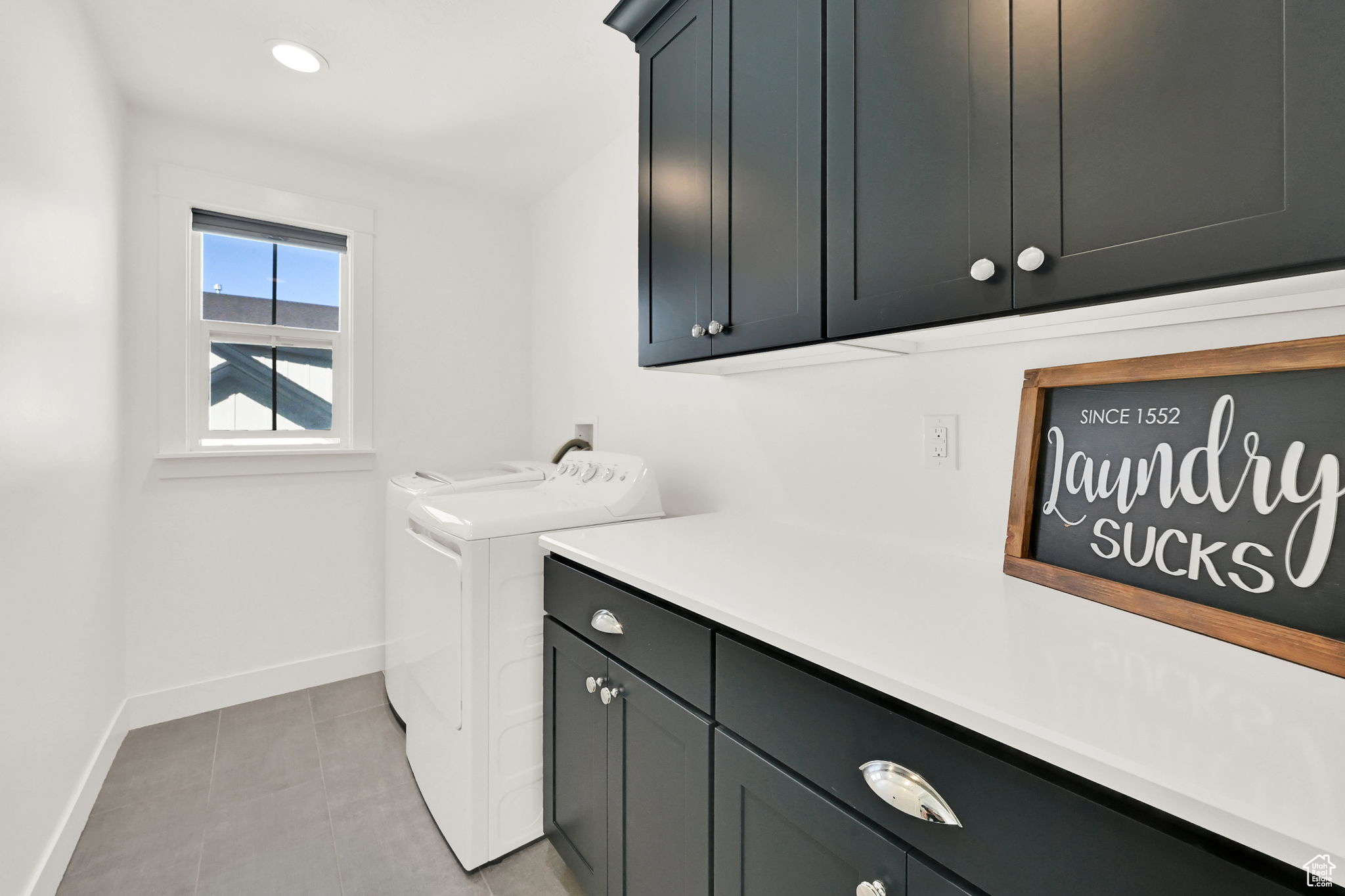 BEACON POINTE - Residential Lease