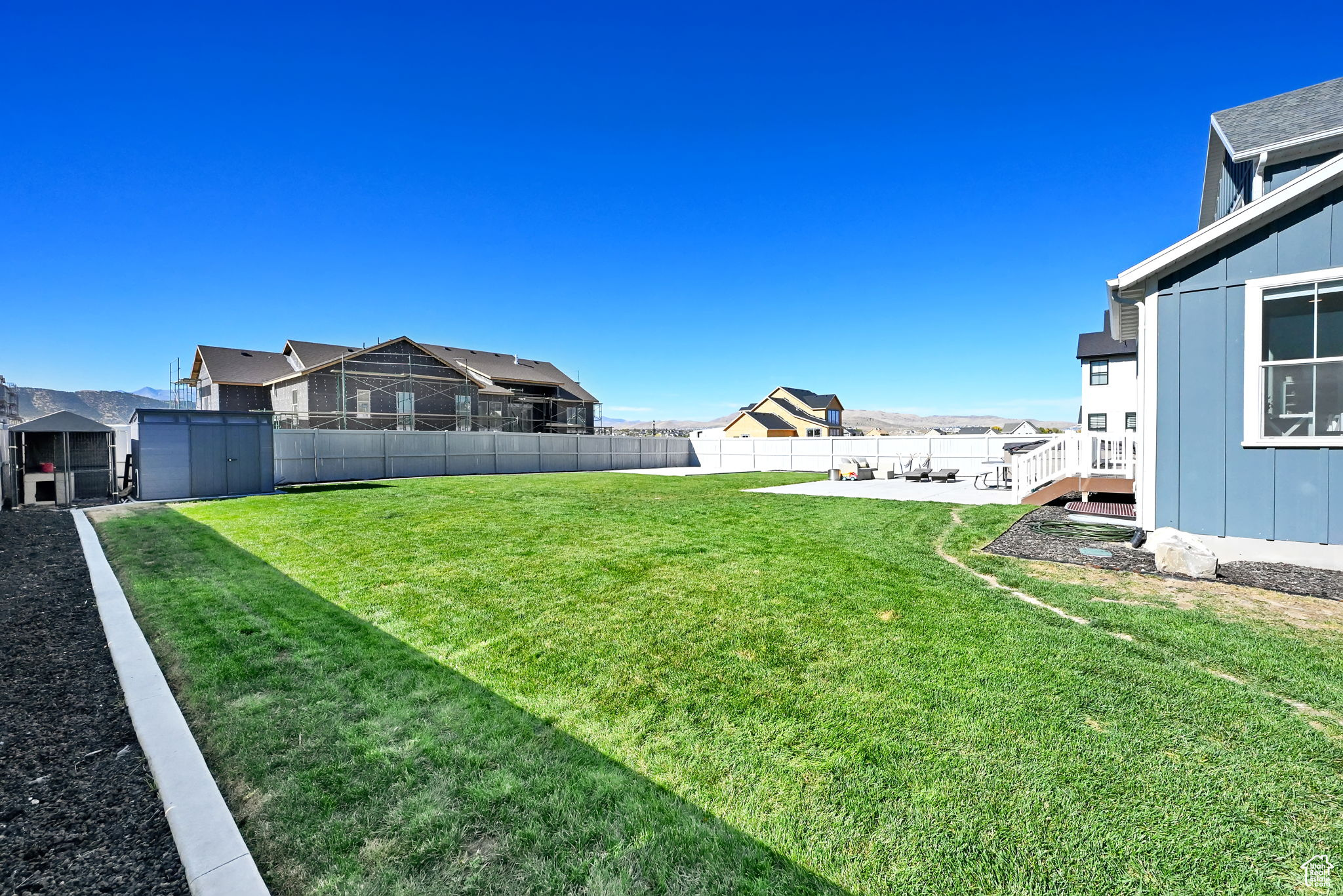BEACON POINTE - Residential Lease
