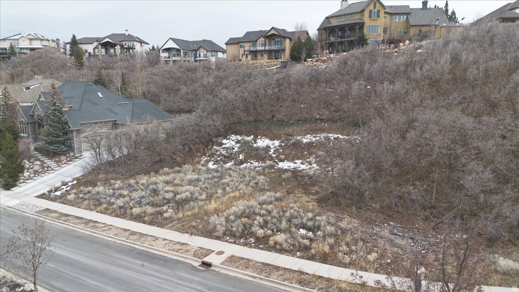 Photo of 1492 E MEADOW BLUFF LN #48, Draper, UT 84020 (MLS # 2136934)